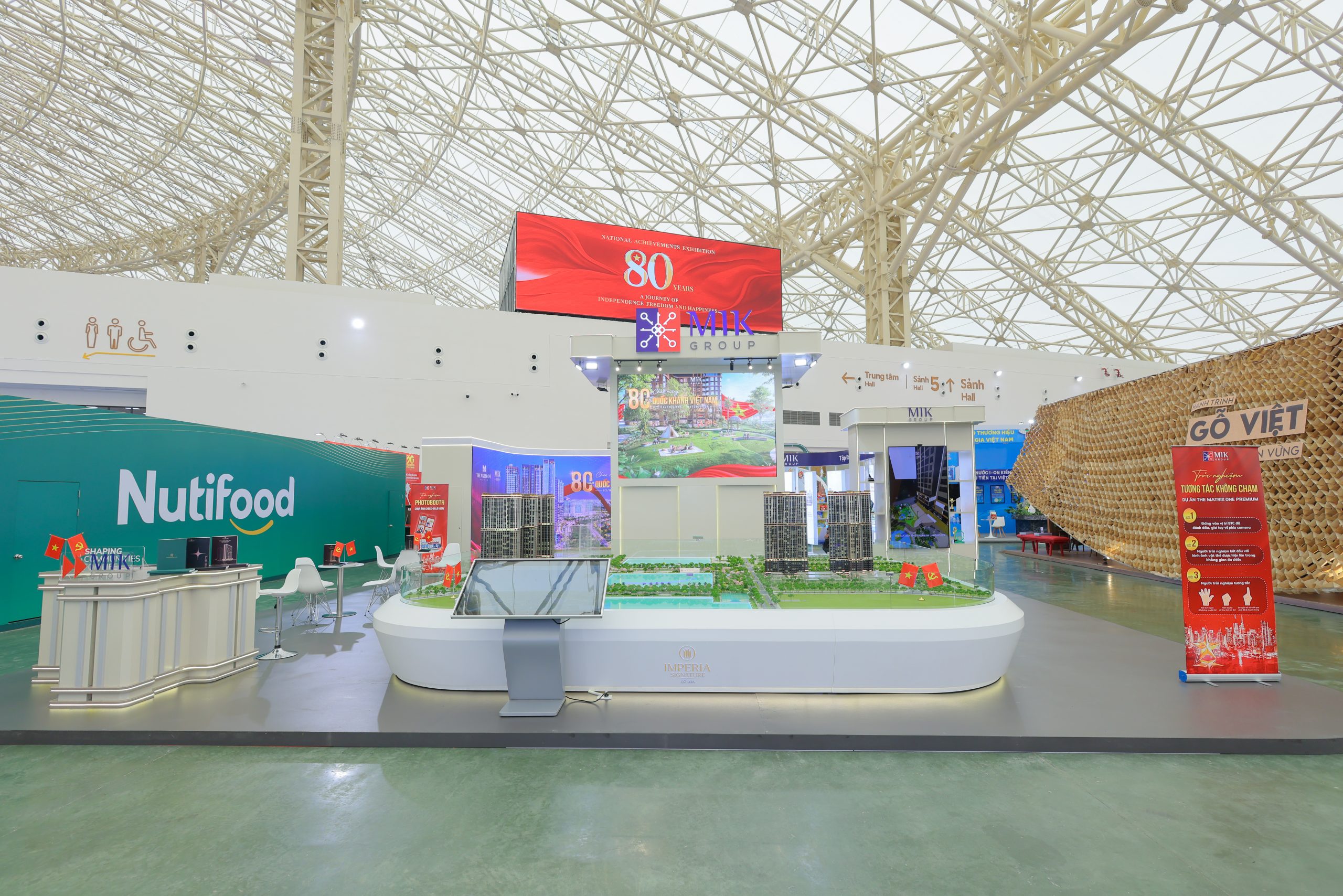 Triển lãm A80: MIK GROUP lọt Top 20 "Không gian trưng bày tiêu biểu" 4 FILE 3027 scaled